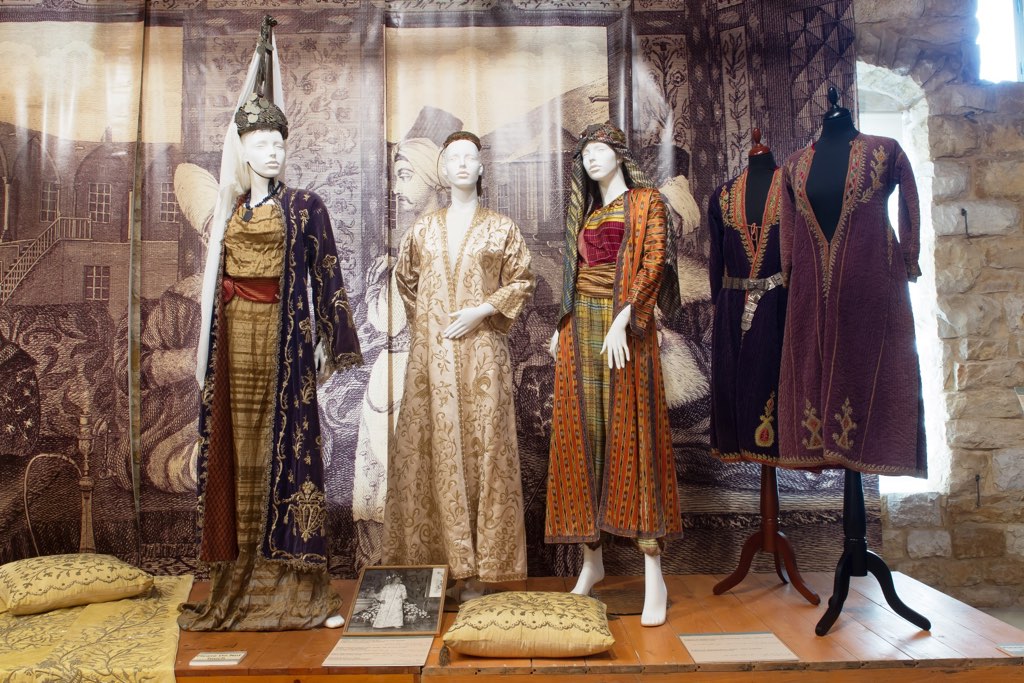 1b – The Silk Museum